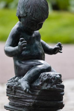 28. Small Child Fountain - 3